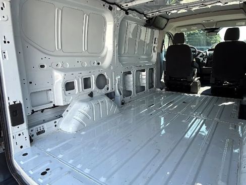 Used 2018 Ford Transit 150 130 Low Roof RWD image 14