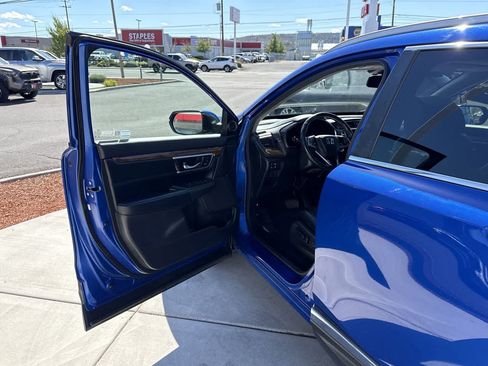 Used 2021 Honda CR-V Touring image 10