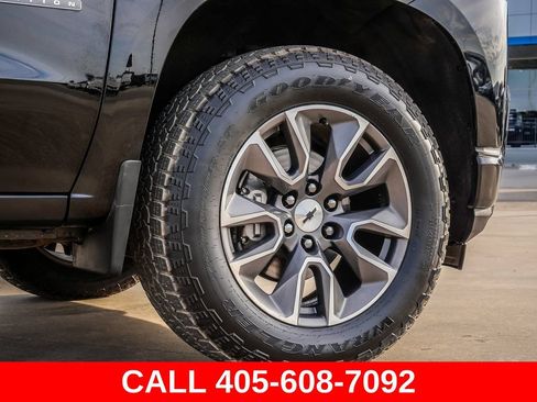 Used 2022 Chevrolet Silverado 1500 RST AWD/4WD image 9