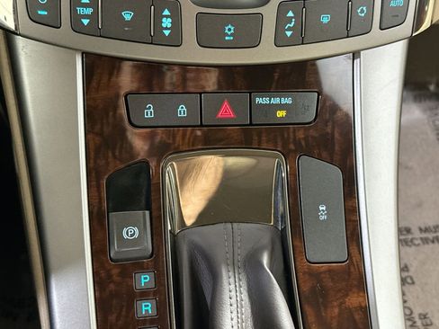 Used 2011 Buick LaCrosse CX image 24