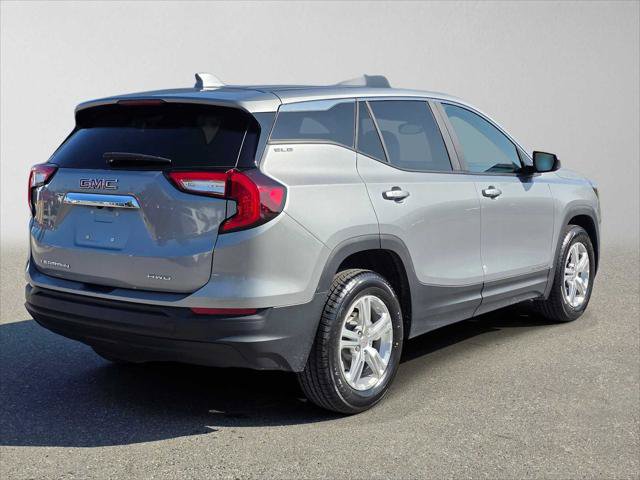 Used 2024 GMC Terrain SLE AWD/4WD image 3