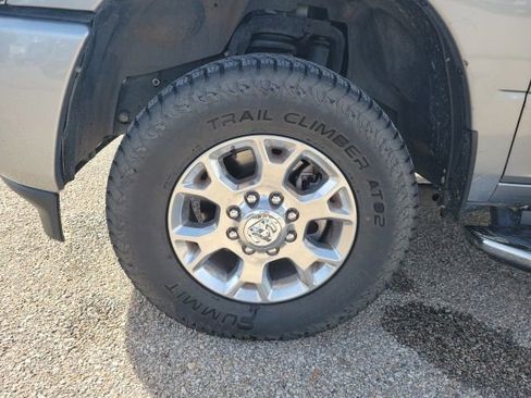 Used 2024 RAM 2500 Laramie image 30