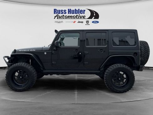 Used 2017 Jeep Wrangler Unlimited Rubicon w/ Connectivity Group AWD/4WD image 2