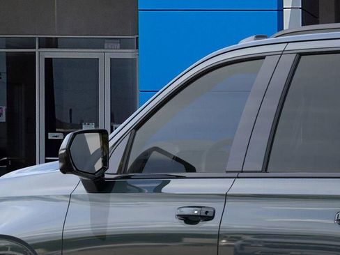 New 2025 Chevrolet Suburban RST w/ Advanced Technology Package image 12