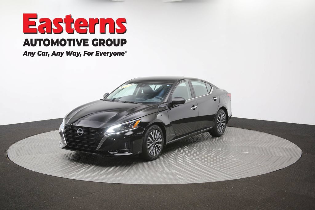 Used 2024 Nissan Altima 2.5 SV FWD image 58