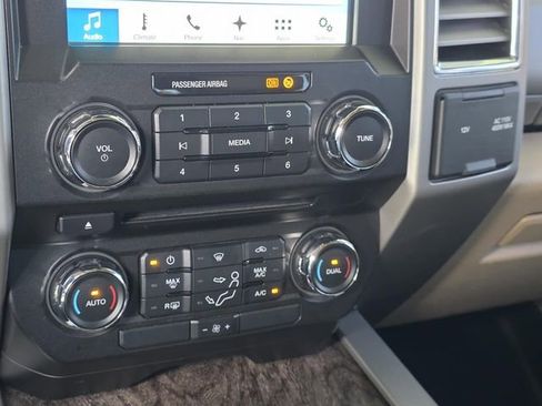 Used 2017 Ford F250 Lariat w/ Tow Technology Bundle image 29