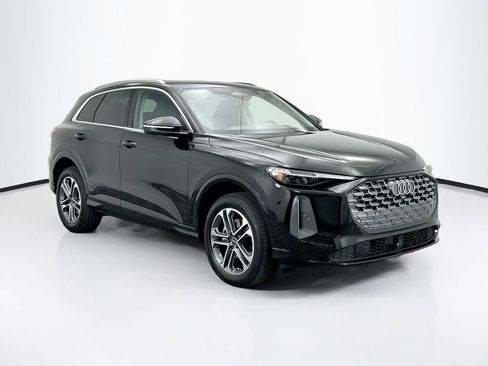 Used 2025 Audi Q5 Premium Plus w/ Premium Plus image 4