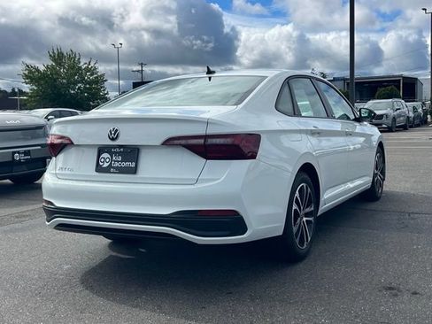 Used 2024 Volkswagen Jetta Sport FWD image 7