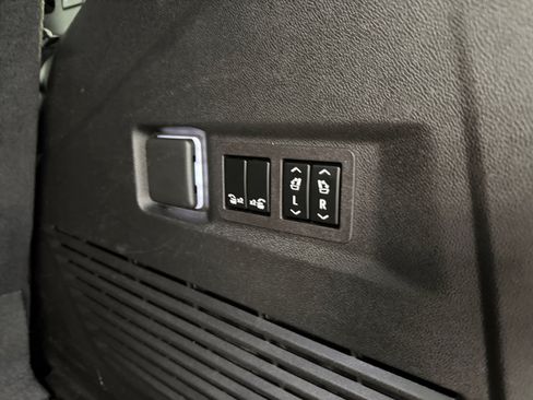 Used 2023 GMC Yukon AT4 w/ Max Trailering Package AWD/4WD image 33