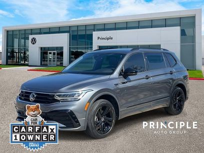 Used 2023 Volkswagen Tiguan SE R-Line