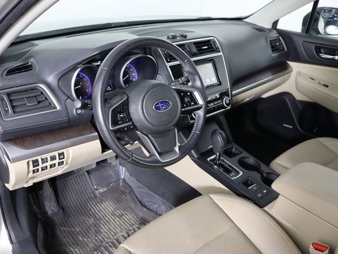 Used 2018 Subaru Outback 3.6R Limited AWD/4WD image 28