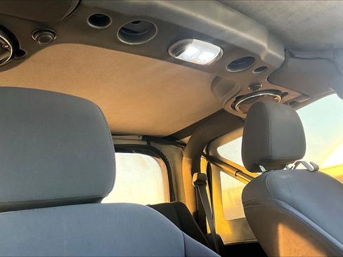 Used 2014 Jeep Wrangler Sport image 14