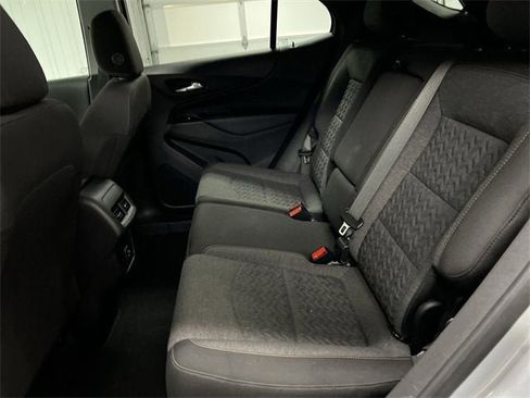 Used 2022 Chevrolet Equinox LT image 24