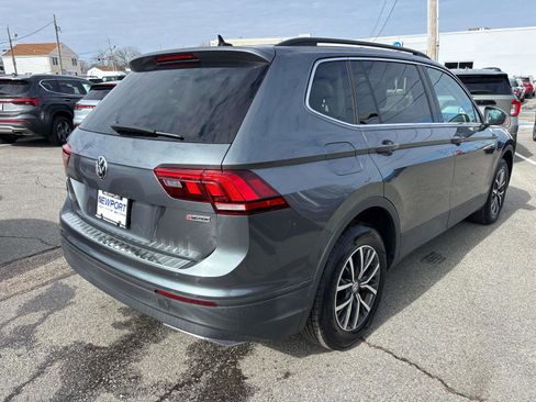 Used 2019 Volkswagen Tiguan SE w/ Panoramic Sunroof Package image 3
