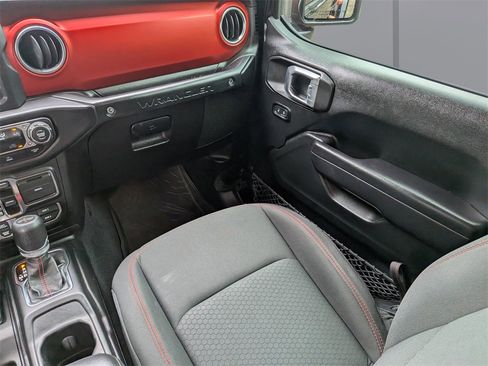 Used 2021 Jeep Wrangler Unlimited Rubicon w/ Steel Bumper Group image 17