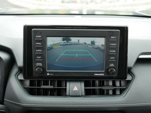 Used 2020 Toyota RAV4 XLE w/ XLE Grade Weather Package AWD/4WD image 26