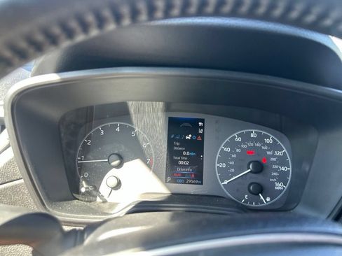 Used 2025 Toyota Corolla Cross LE FWD image 22