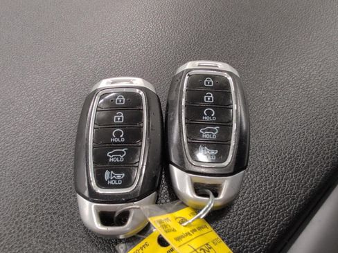 Used 2022 Hyundai Palisade SEL w/ 8P Bench Seat Package AWD/4WD image 28