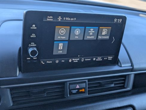 Used 2024 Honda Pilot EX-L image 10