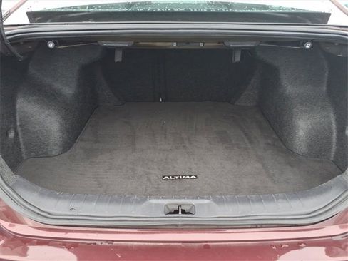 Used 2024 Nissan Altima 2.5 SV image 10