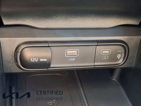 Certified 2025 Kia Telluride S image 5