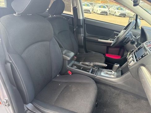 Used 2015 Subaru Crosstrek 2.0i Premium w/ Moonroof Package image 10