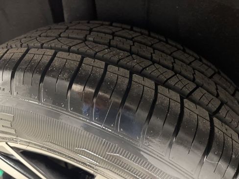 Used 2022 Volkswagen Atlas SE image 43