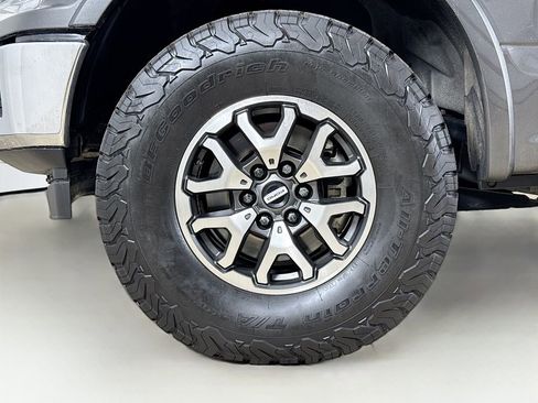 Used 2018 Ford F150 Lariat w/ Equipment Group 502A Luxury image 27