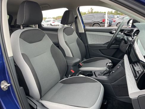 Used 2024 Volkswagen Taos S w/ MDO Package image 26