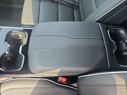 New 2026 Buick Enclave Sport Touring FWD image 27