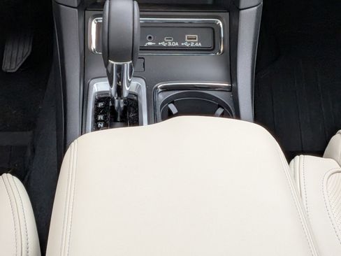 Certified 2025 Subaru Ascent Limited w/ Popular Package #1 image 19