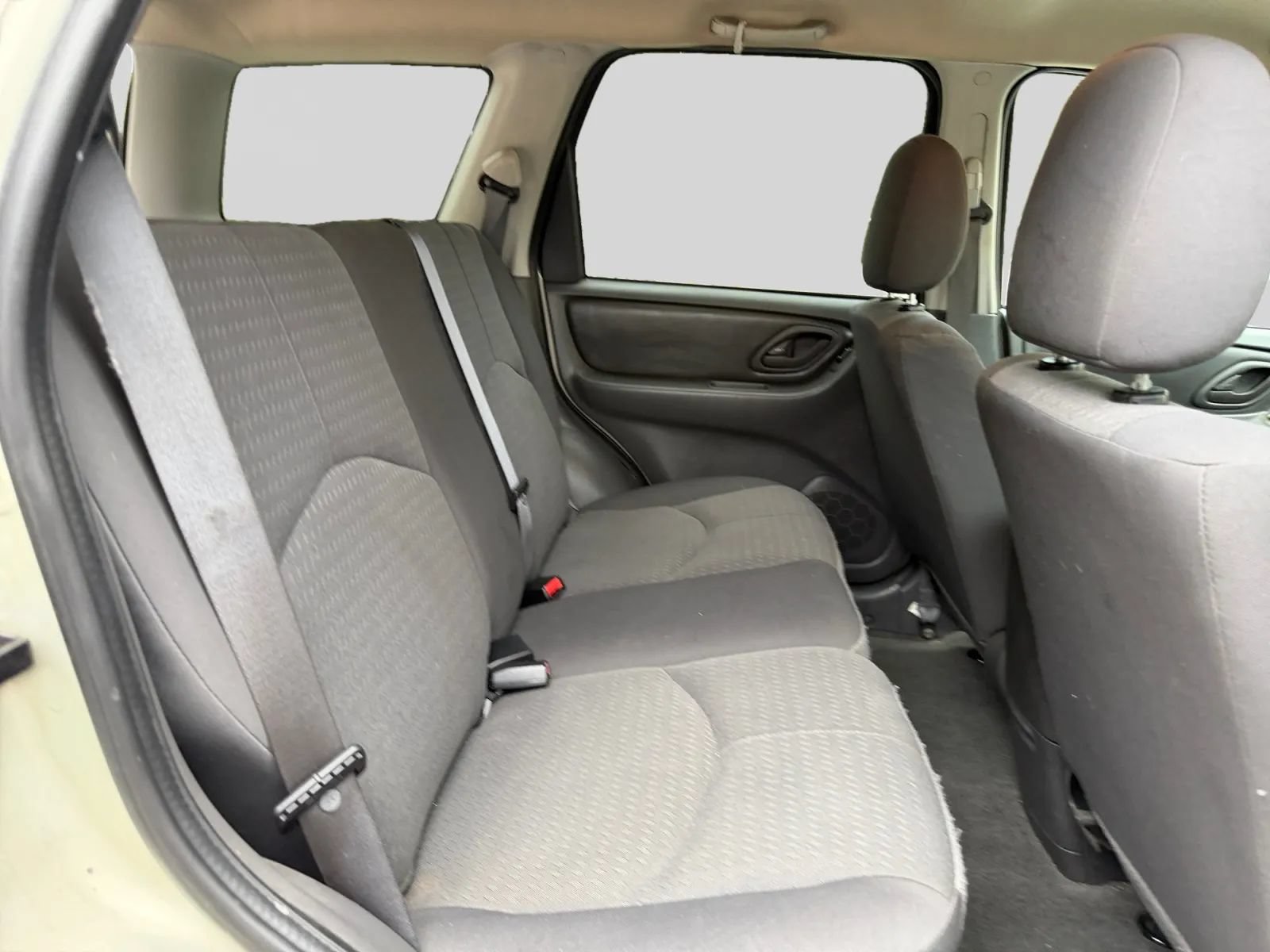 Used 2006 MAZDA Tribute I FWD image 18