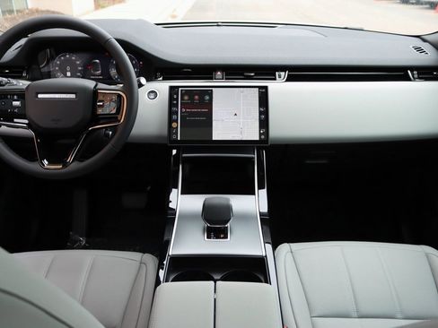 Used 2026 Land Rover Range Rover Evoque S image 10