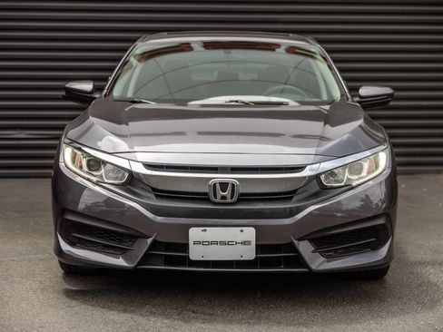 Used 2016 Honda Civic EX image 7