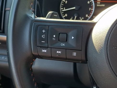 Used 2024 Nissan Pathfinder Rock Creek AWD/4WD image 17