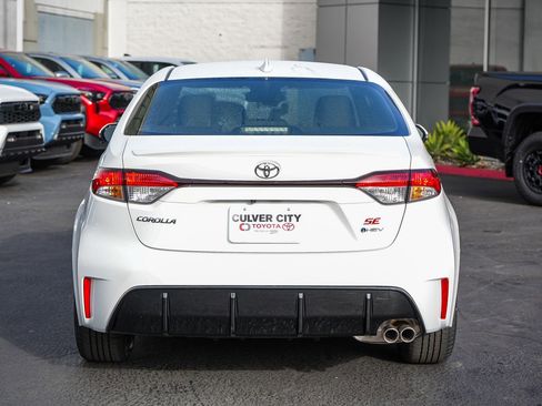 New 2026 Toyota Corolla SE image 8