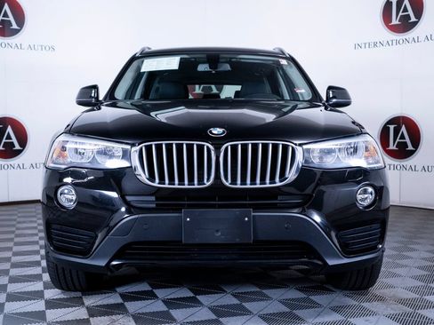 Used 2017 BMW X3 xDrive28i AWD/4WD image 2