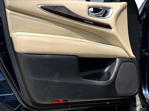 Used 2016 INFINITI QX60 FWD w/ Deluxe Technology Package image 21
