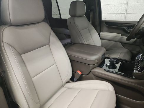 New 2026 GMC Yukon Elevation image 10