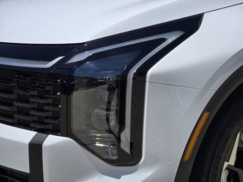 New 2026 Kia Sportage EX FWD image 7