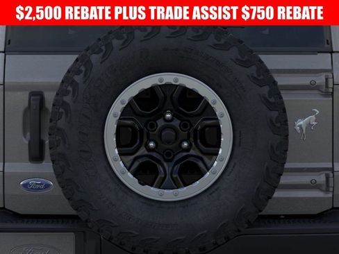 New 2025 Ford Bronco Badlands image 24