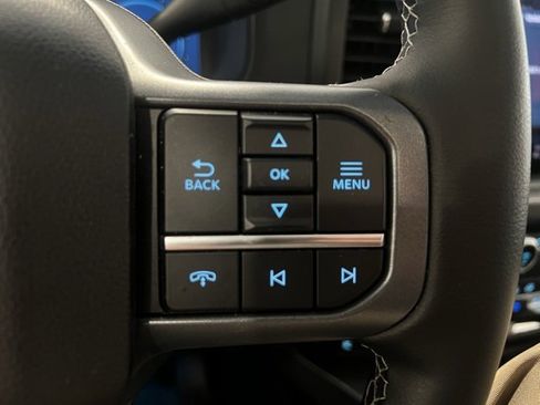 Used 2025 Ford F350 Lariat w/ Chrome Package image 17