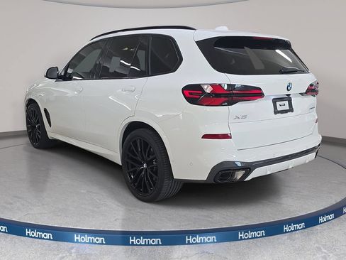 Used 2024 BMW X5 xDrive40i w/ M Sport Package AWD/4WD image 9
