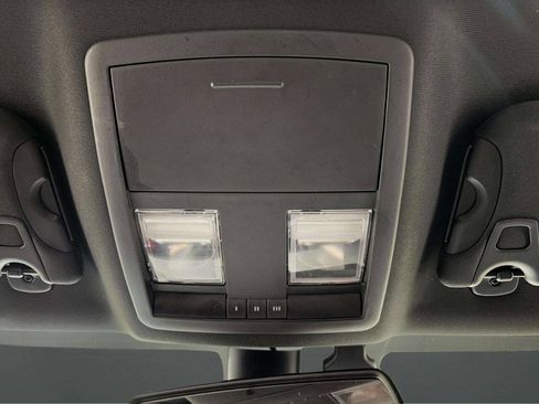 Used 2022 Dodge Challenger GT image 41