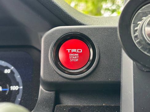Used 2025 Toyota 4Runner TRD Sport AWD/4WD image 9
