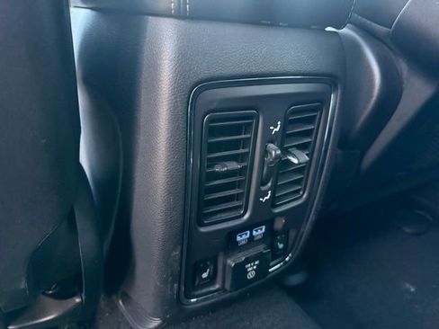 Used 2014 Jeep Grand Cherokee Limited image 15