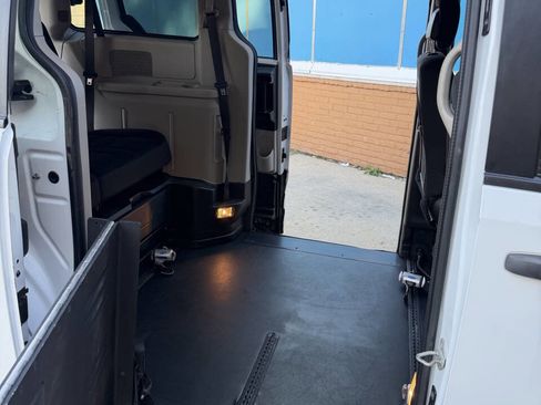 Used 2019 Dodge Grand Caravan SE image 22