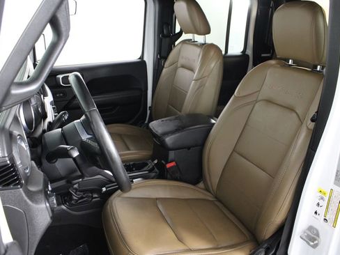 Used 2020 Jeep Gladiator Overland w/ LED Lighting Group image 19