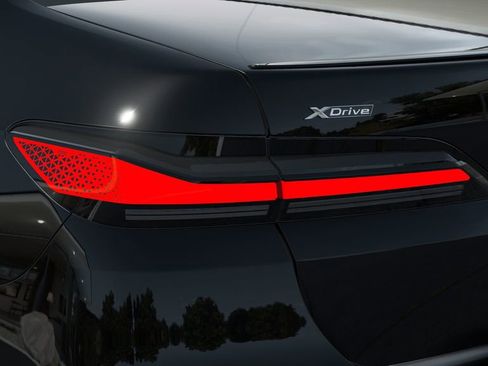 New 2026 BMW 760i xDrive w/ Executive Package image 8