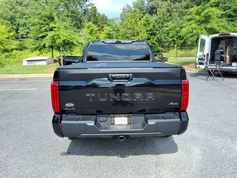 Used 2025 Toyota Tundra SR5 w/ SR5 Convenience Package AWD/4WD image 6